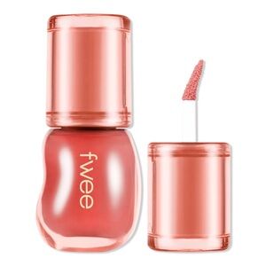 Fwee 3D Voluming Gloss VANILLA
3D Voluming Gloss 30%